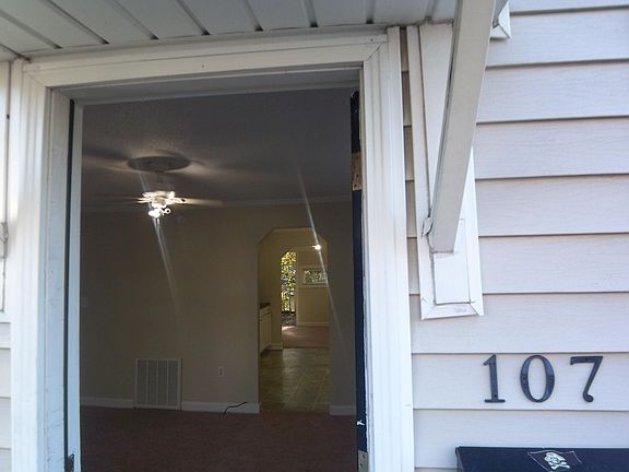 3rd image of 107 S Jarvis St
