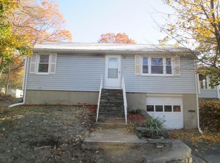 235 Massasoit Rd, Worcester, MA 01604