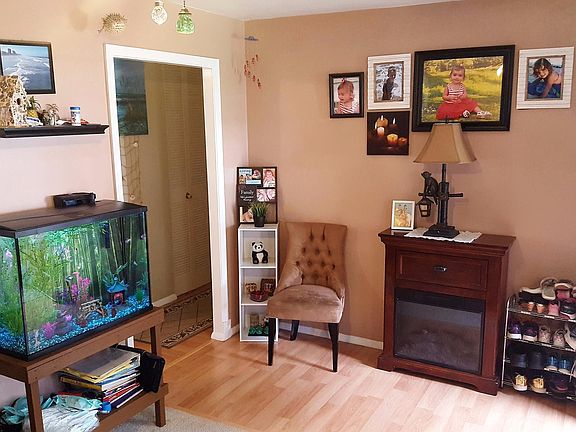 4th image of 2614 Thornberry Dr