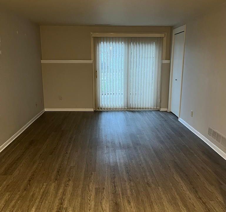 2420 Shaker Ct 4, Bettendorf, IA 52722 Zillow