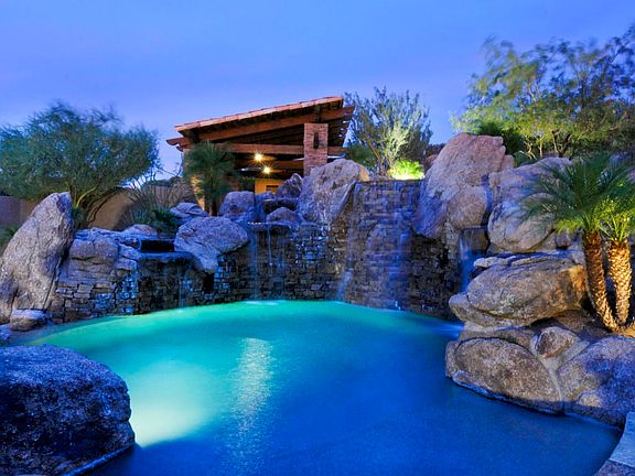 042_Pool Waterfall