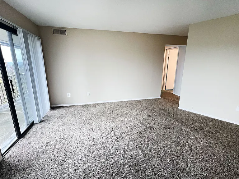 Indian Lookout Apartments — Photo 77
