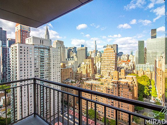 4th image of 330 E 39th St APT 20L