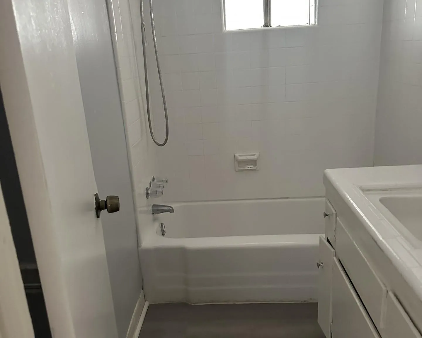 2 bed, 850 sqft, $1,325 — Photo 2