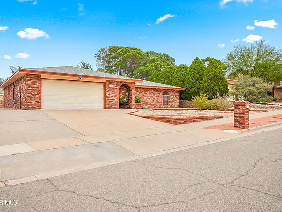3rd image of 11605 Coleen Way