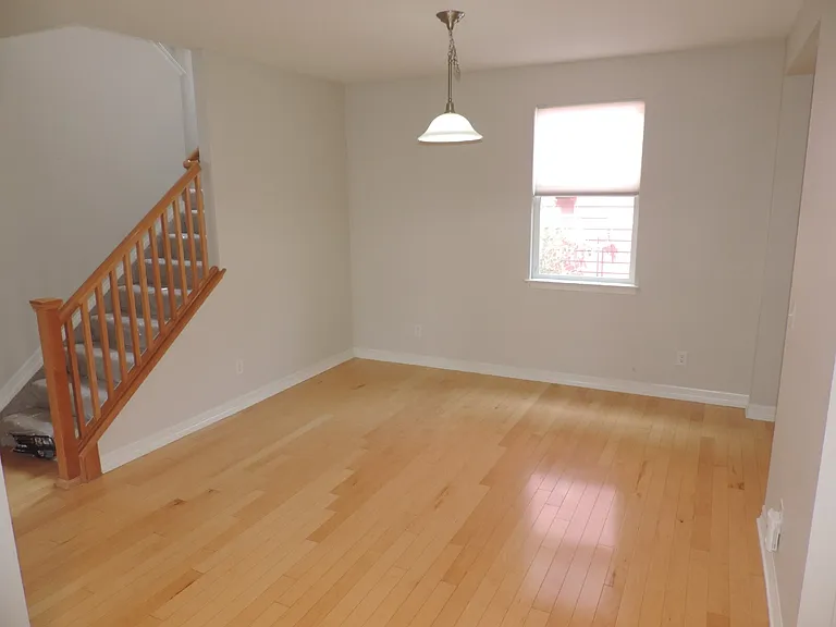 2246 Ulster St — Photo 8
