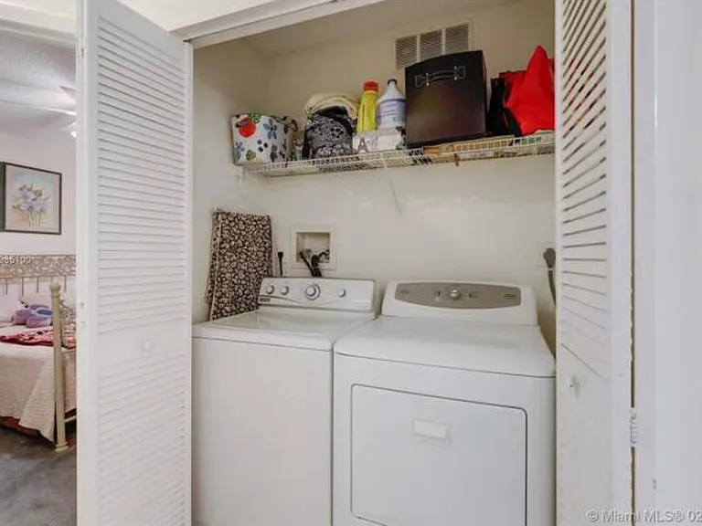 12559 SW 144th Ter — Photo 16