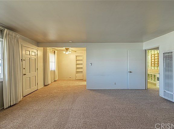 4th image of 354 W Avenue J8