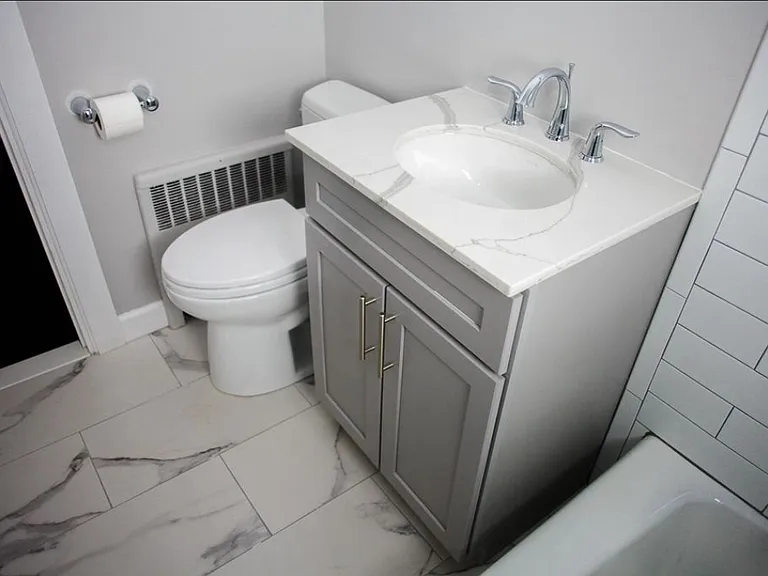 20 Gibson Ave #D2 — Photo 6