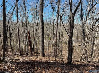 26 Greenbriar Rd, Gadsden, AL 35901