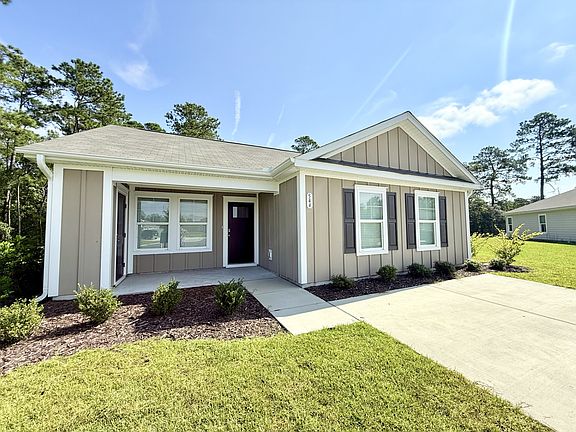 Exterior Close up_08222025