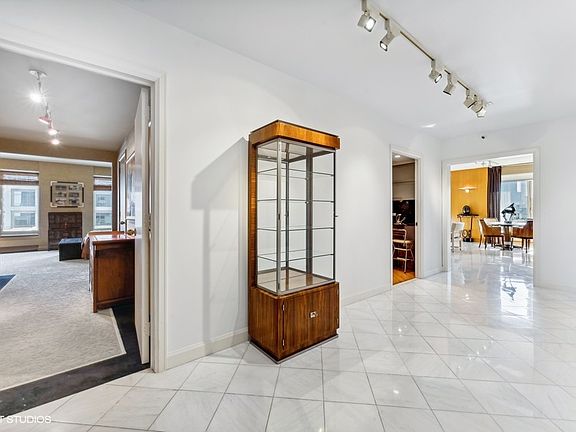 5th image of 161 E Chicago Ave APT 26B