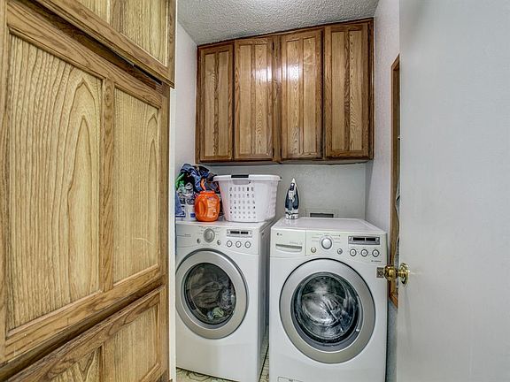 4th image of 6520 Knottingham Dr