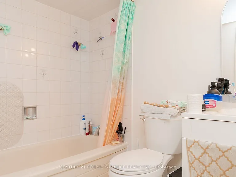 362 Kingsbridge Garden Cir #BASEMENT — Photo 2