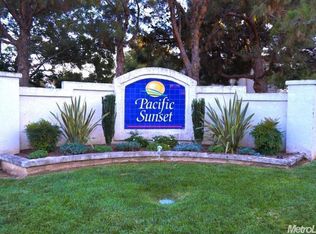 3111 Beachcomber Dr E, Rocklin, CA 95677