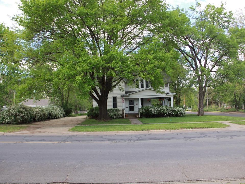 2nd image of 900 NW 3rd St