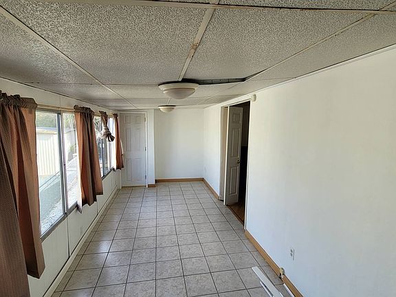 4th image of 2200 Coronado Ave Space 19