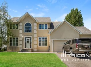 516 Lincoln Dr NE, Saint Michael, MN 55376