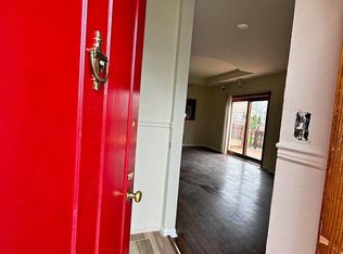 (Undisclosed Address), Whiting, IN 46394
