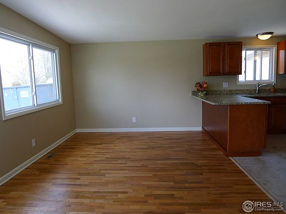 4th image of 3007 Sheridan Ave