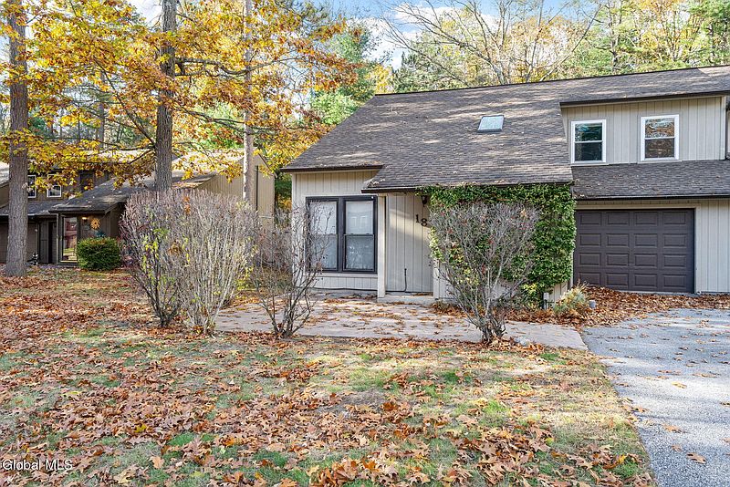 3rd image of 187 Thimbleberry Road