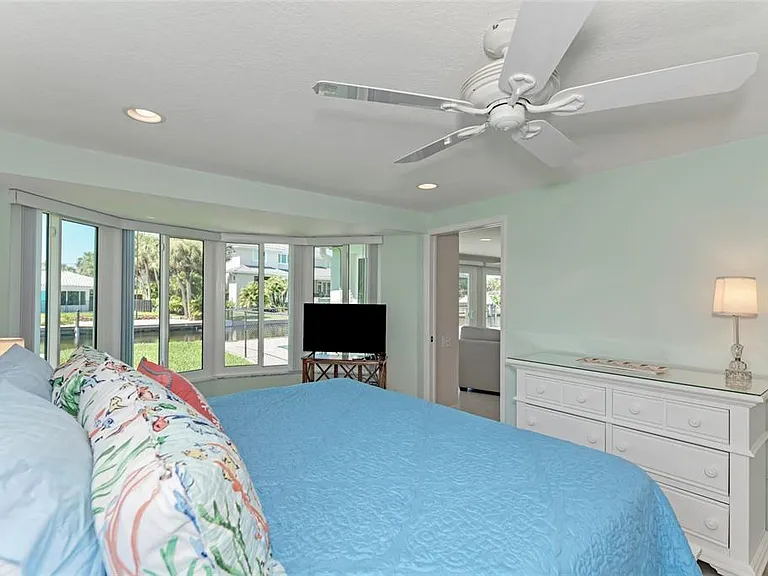 5577 Contento Dr — Photo 27