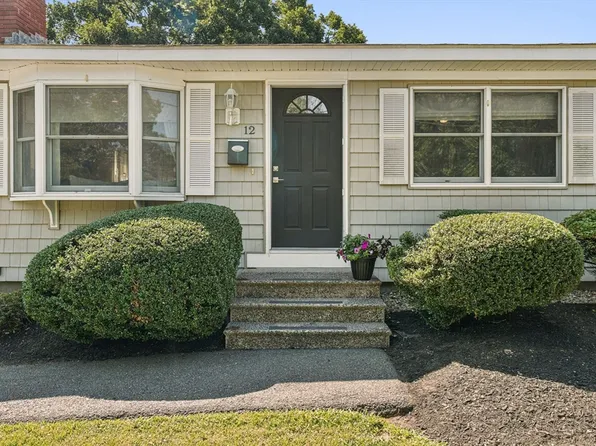 12 Rita Rd, Peabody, MA 01960