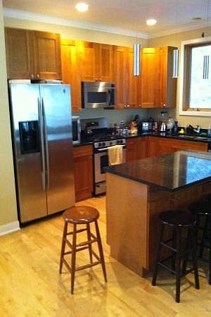 1st image of 1017 N Paulina St #P-1