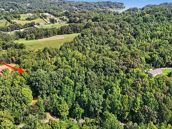 3rd image of 1570 Sandy Ridge Rd