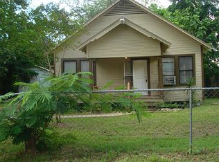 929 W Austin St, Conroe, TX 77301