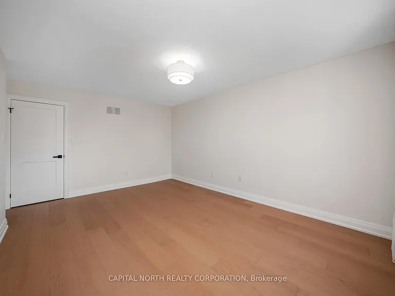 231 Venice Gate Dr — Photo 23