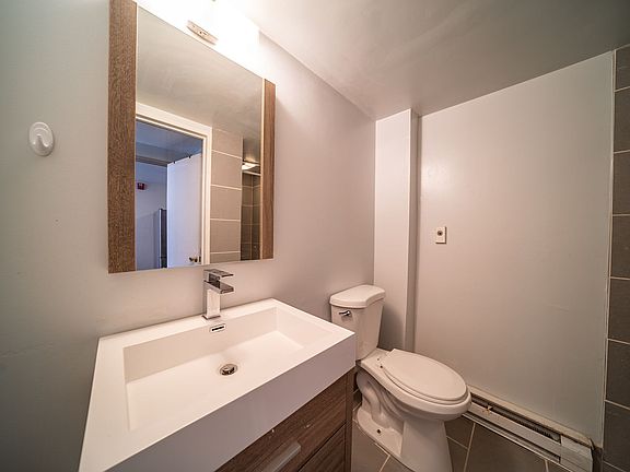 5th image of 24 Centenary St #7