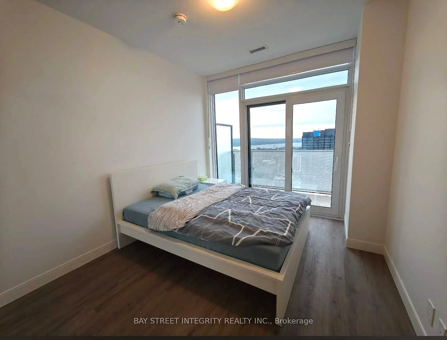 1 bed, $2,000 — Photo 4
