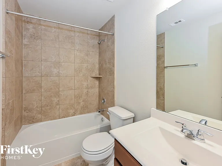 10502 Lake Of The Ozarks Dr — Photo 14