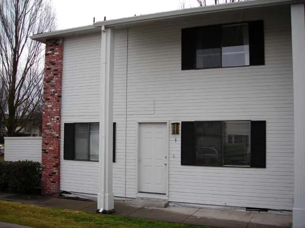 2215 Poplar Dr APT 3, Medford, OR 97504