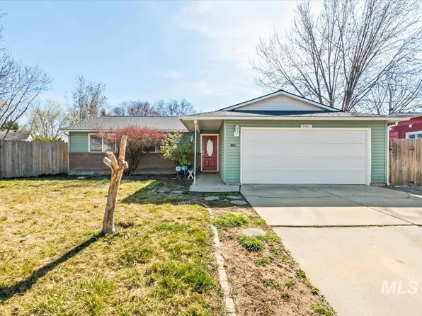 8461 W Canterbury Dr, Boise, ID 83704