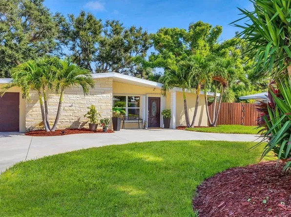 636 Cadiz Rd, Venice, FL 34285