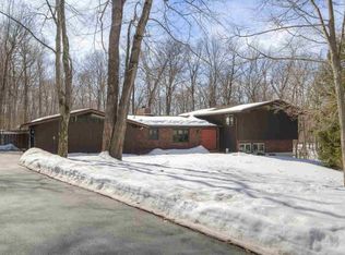 130 Crum Elbow Rd, Hyde Park, NY 12538