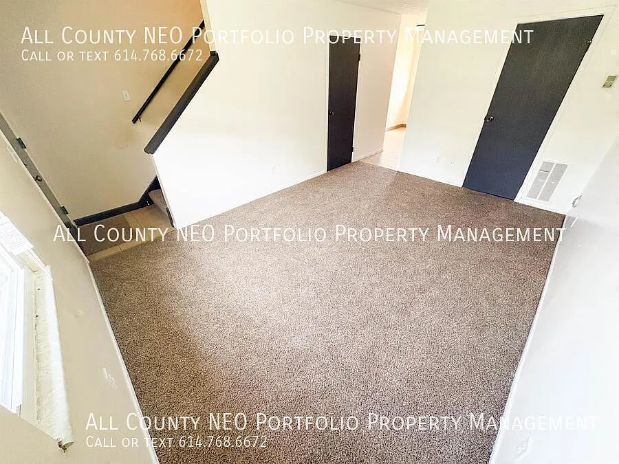 Now Available 2-Bedroom Home With In-Unit Washer & Dryer — Photo 3
