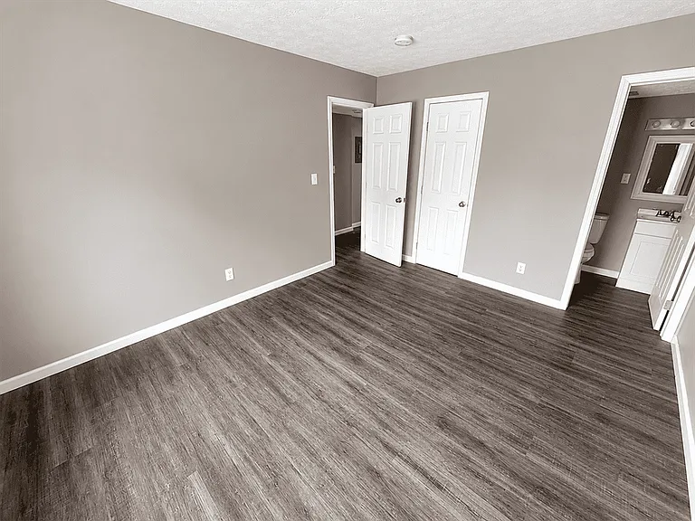 2036 Catalpa Dr #B — Photo 6