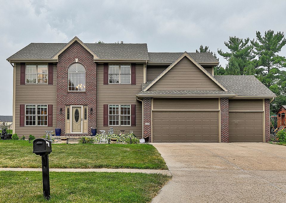 1st image of 440 Timberline Dr