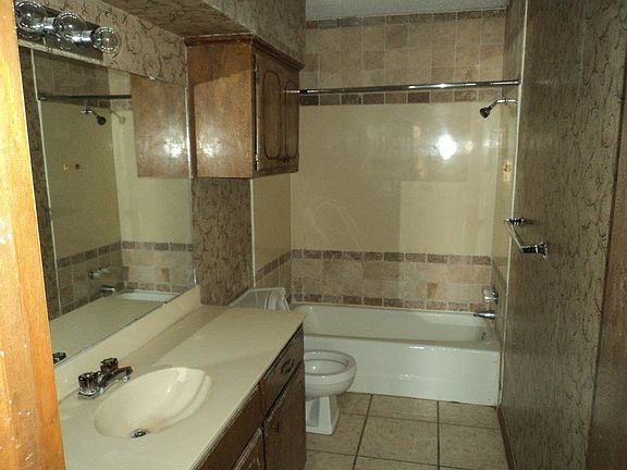 5th image of 6326 SW Brookline Ave