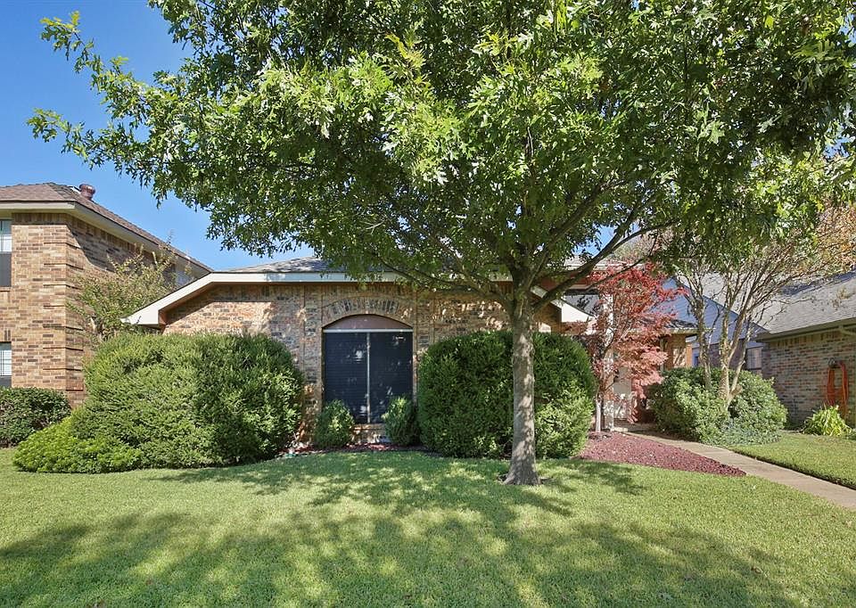 1st image of 4433 Odessa Dr
