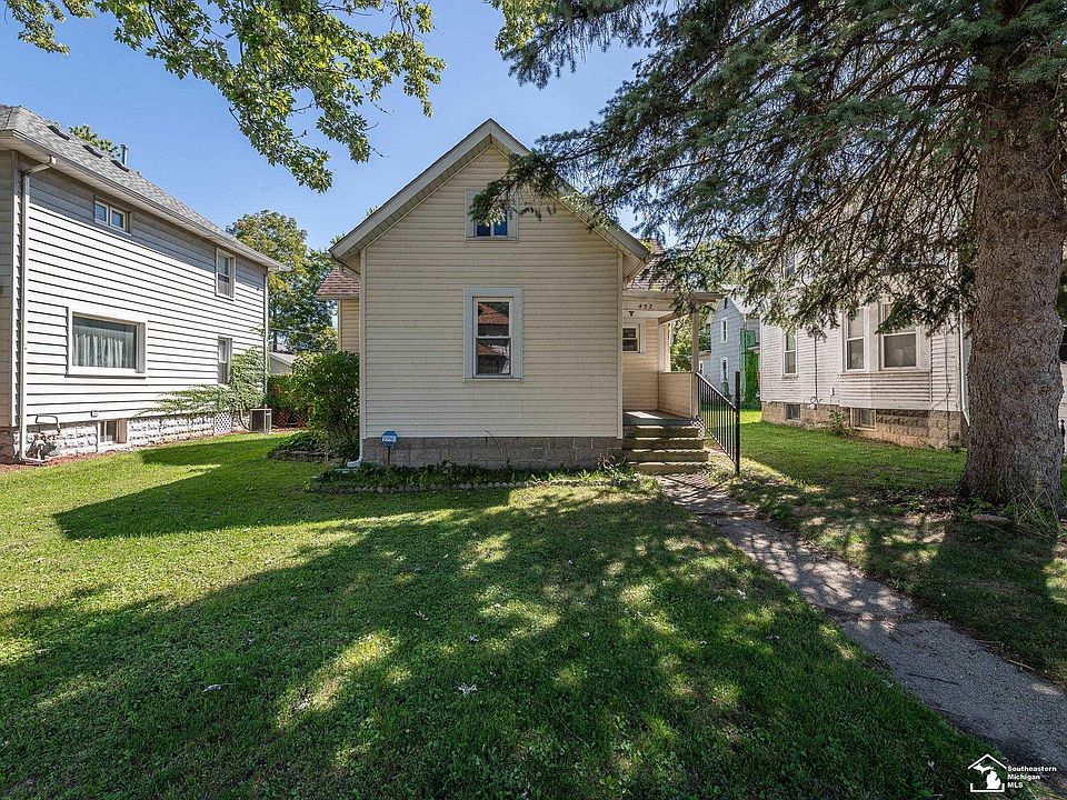 1st image of 452 Sackett Ave