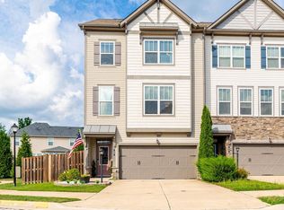 28 Lamplighter Ln, Stafford, VA 22554
