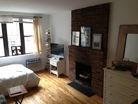 Rented by JSG Realty Corp | media 10