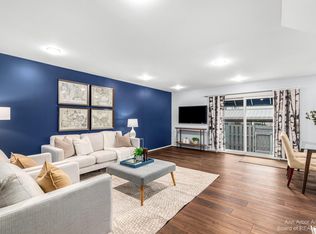 3240 Alpine Dr, Ann Arbor, MI 48108