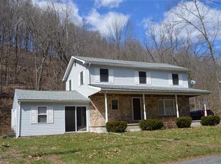 7288 Little Creek Rd, Bangor, PA 18013