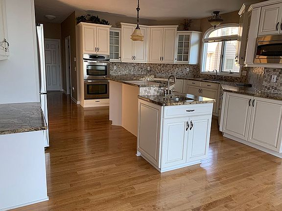 2nd image of 234 Winchester Cir