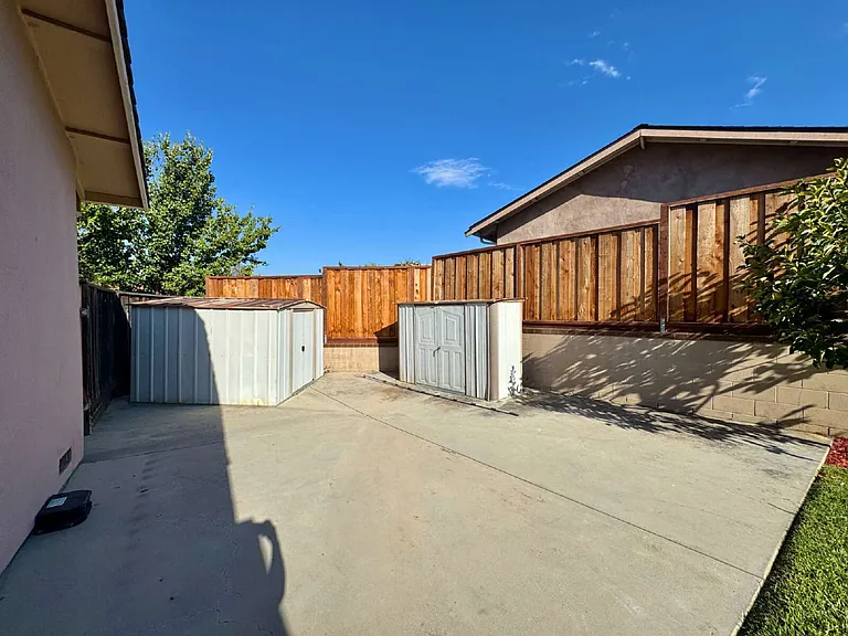 2494 Lone Oak Dr — Photo 56